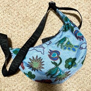 BAGGU nylon crescent shoulder bag - digital denim birds print💙🩵